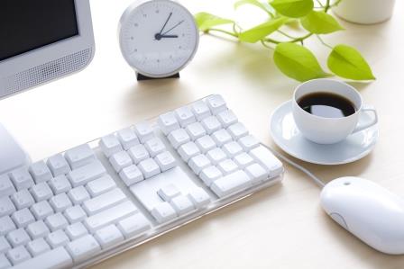 EQ�����߂鋳��